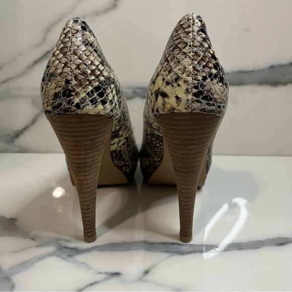 Steve Madden | Brown Cream Reptile Peeptoe Platform Disobey Heels Sz 7.5 - Picture 5 of 7